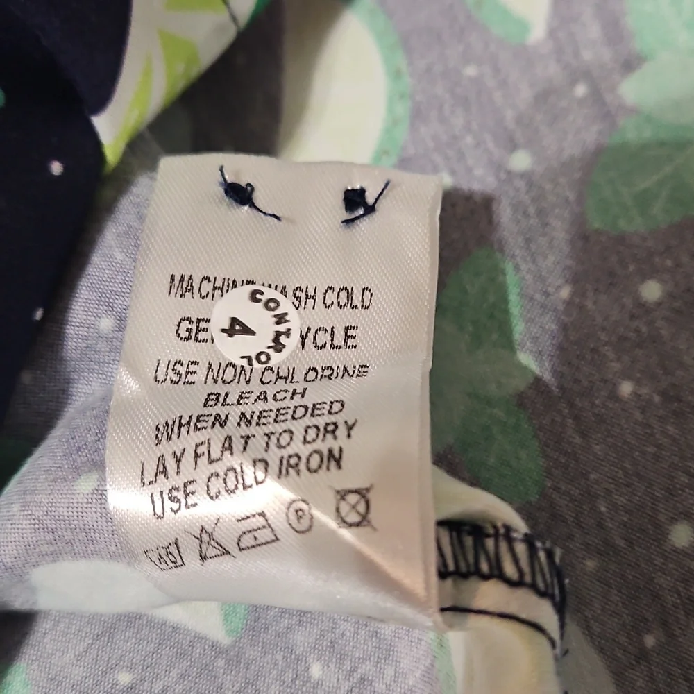 Visconti Black Men's Short Sleeve Button-up: Size- Medium- Navy Mojito Print - Picture 10 of 10